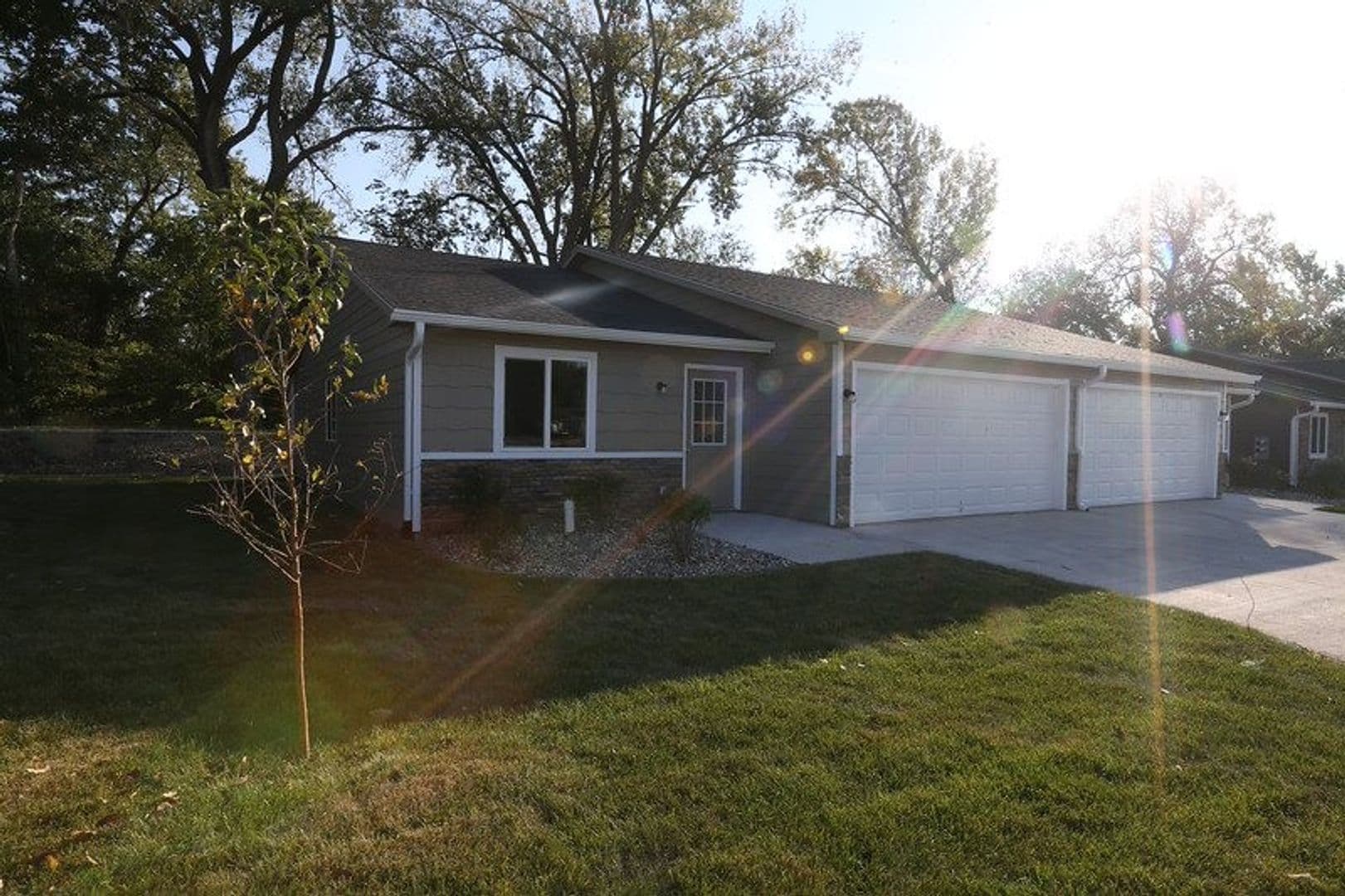 Marshalltown Townhome: 1010 Washington Street
