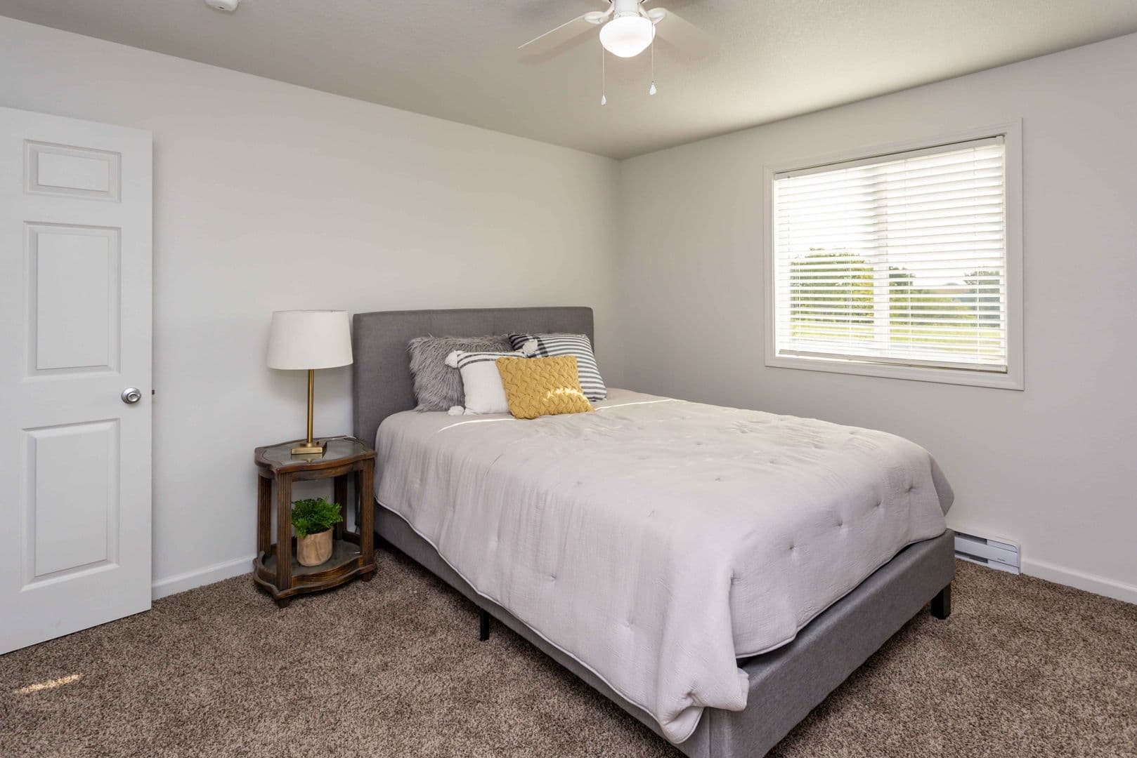 Knoxville Apartment: 509 W Bell Ave