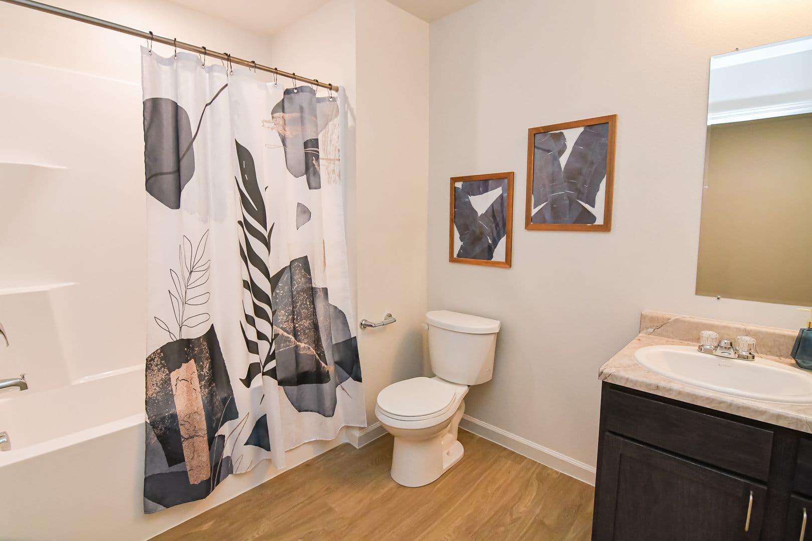 Knoxville Townhome: 471 W Bell Ave