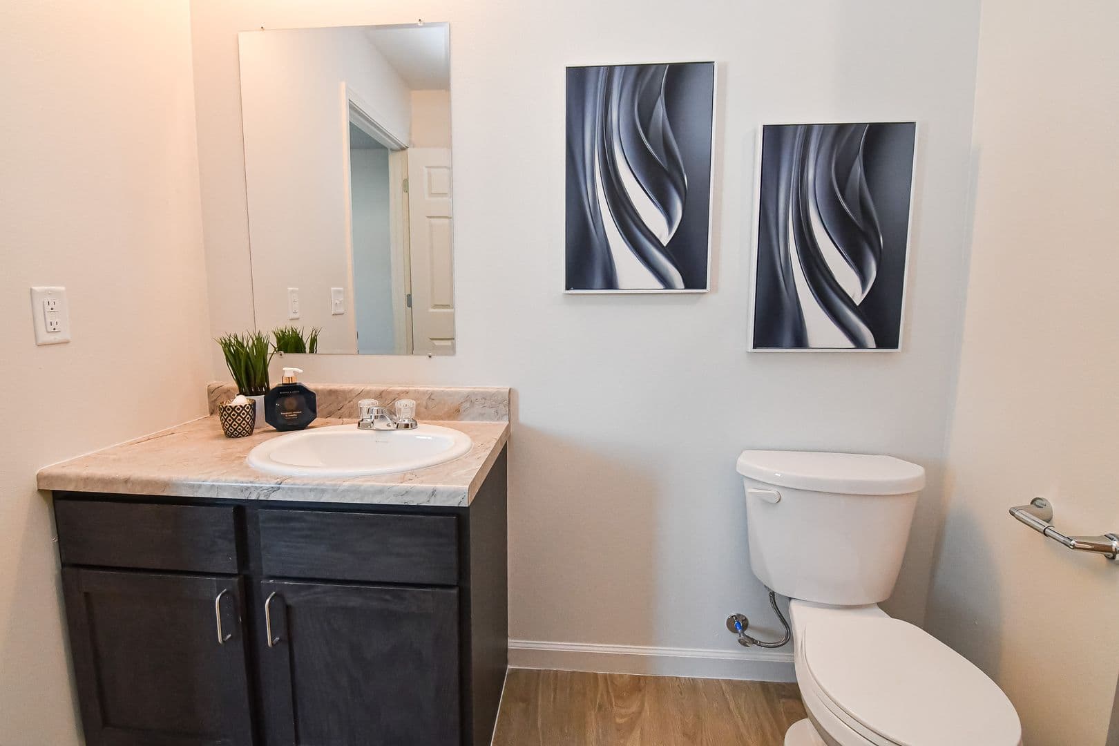 Knoxville Townhome: 471 W Bell Ave
