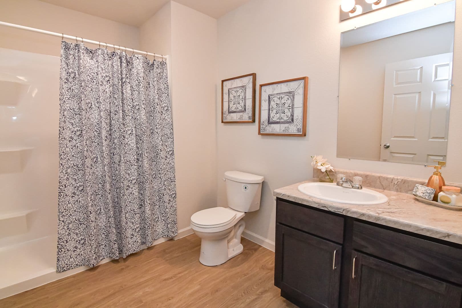 Cherokee Townhome: 900 Rock Island Ave