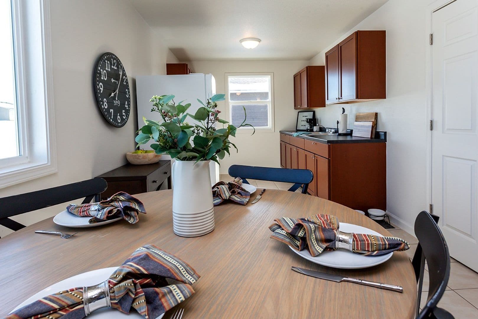 Pleasant Hill Apartment: 5756 Basswood Lane