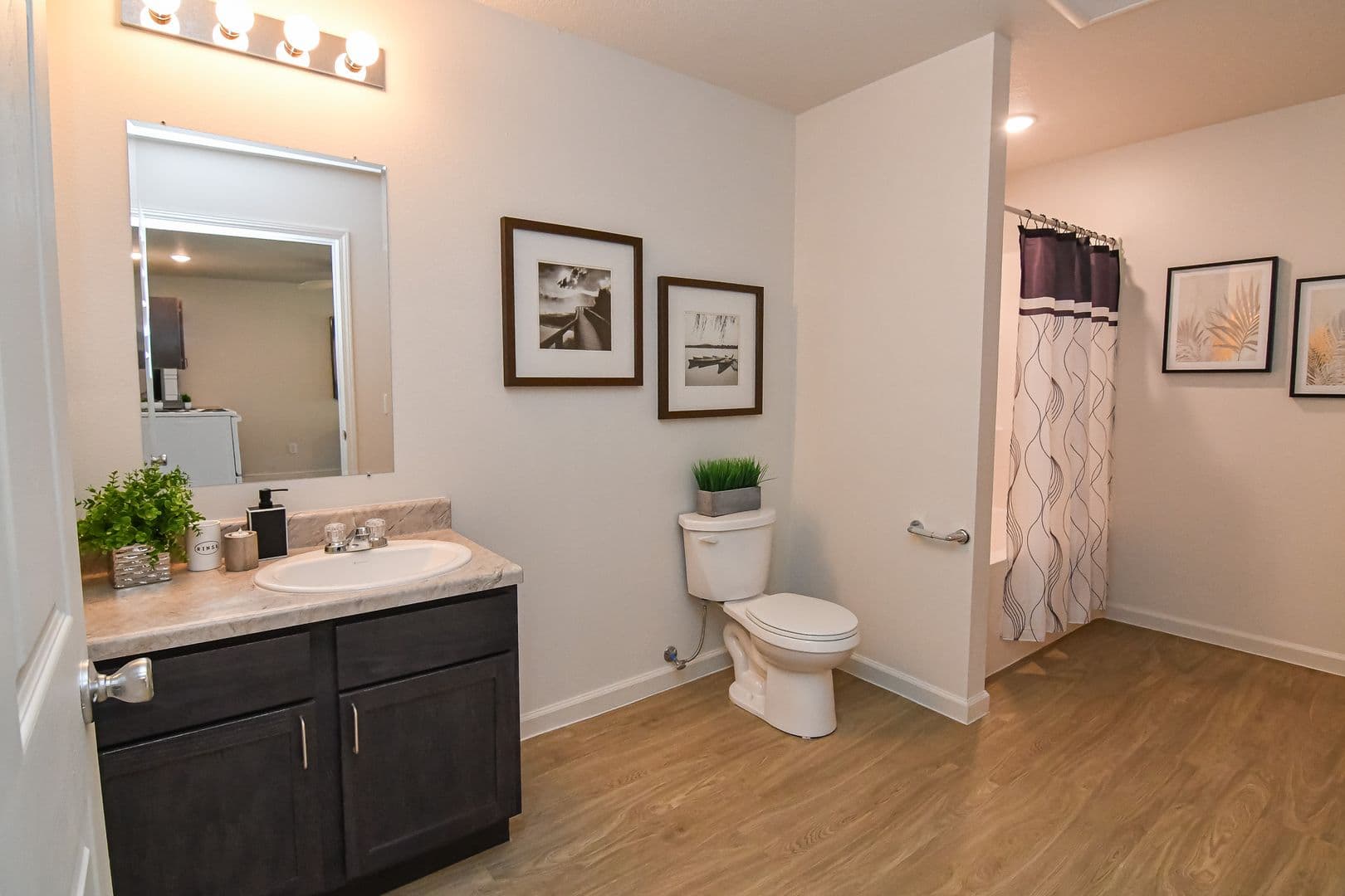 Knoxville Townhome: 471 W Bell Ave