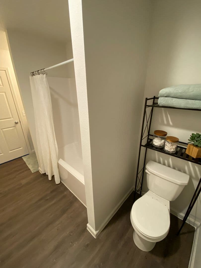 Marshalltown Townhome: 1010 Washington Street