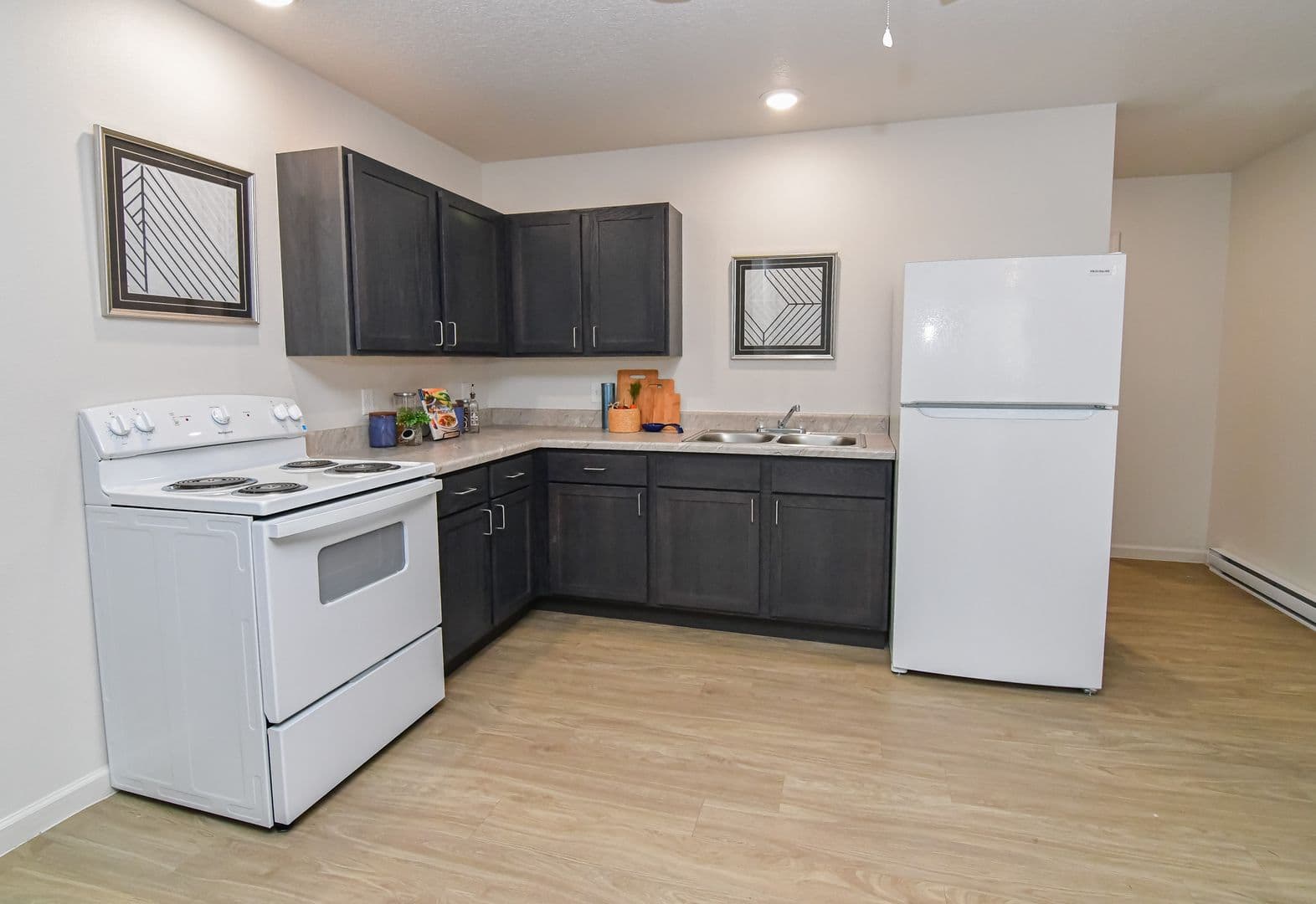 Boone Townhome: 680 S Marion St.