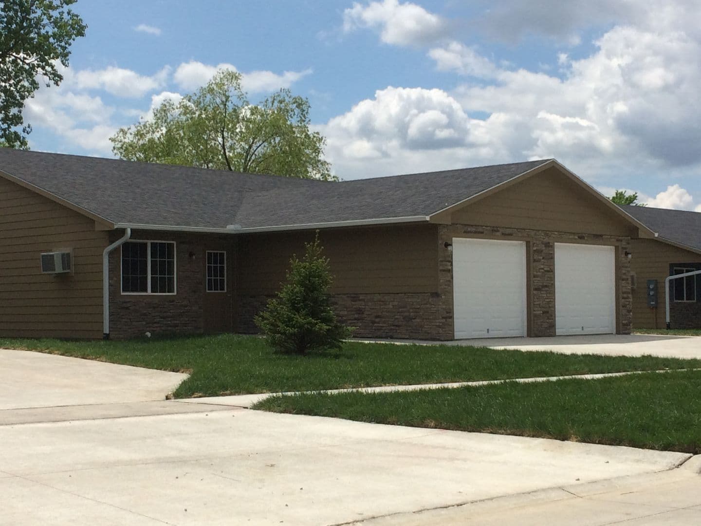 Osceola Apartment: 502 Wildflower Drive