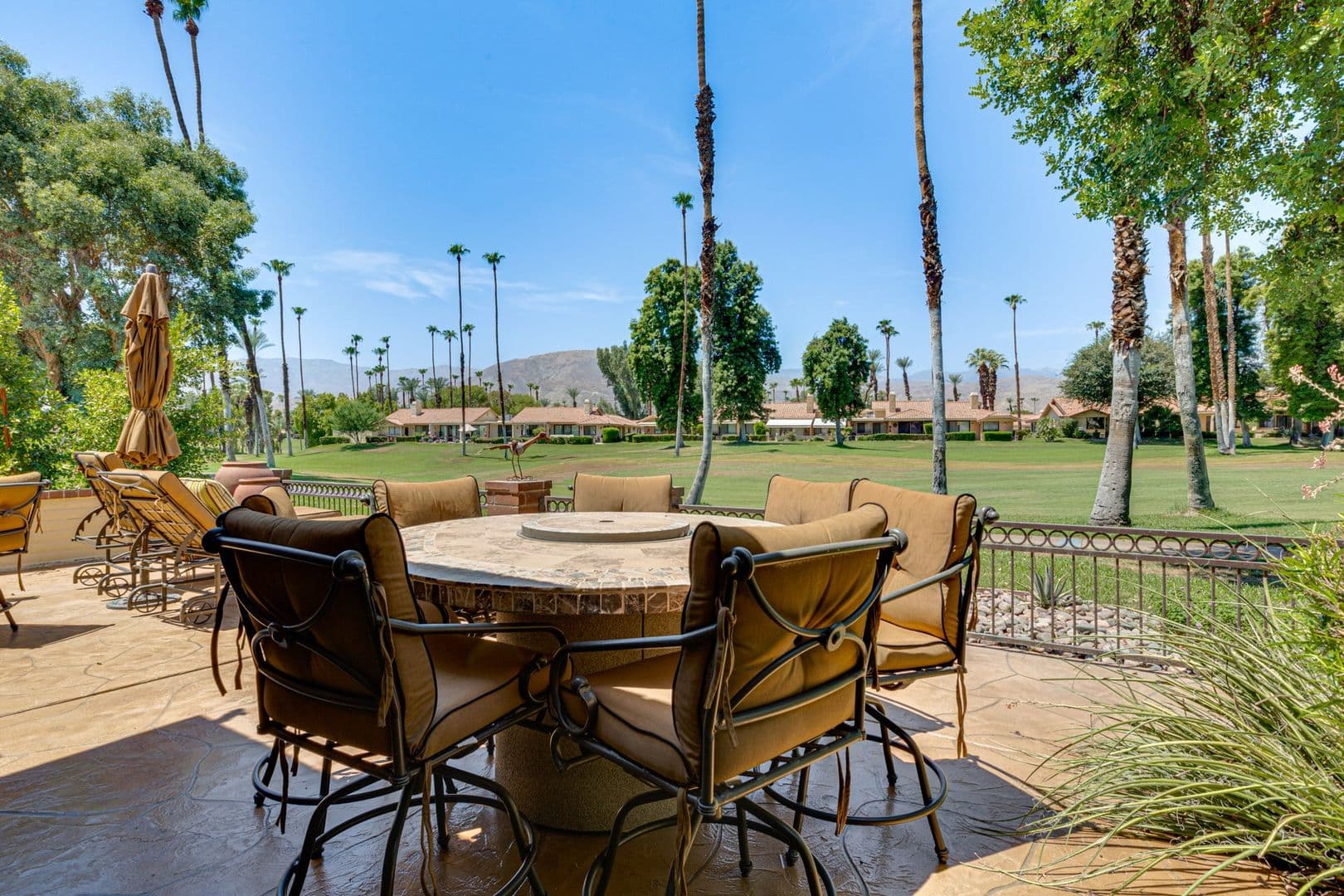 Palm Desert House: 389 Gran Via