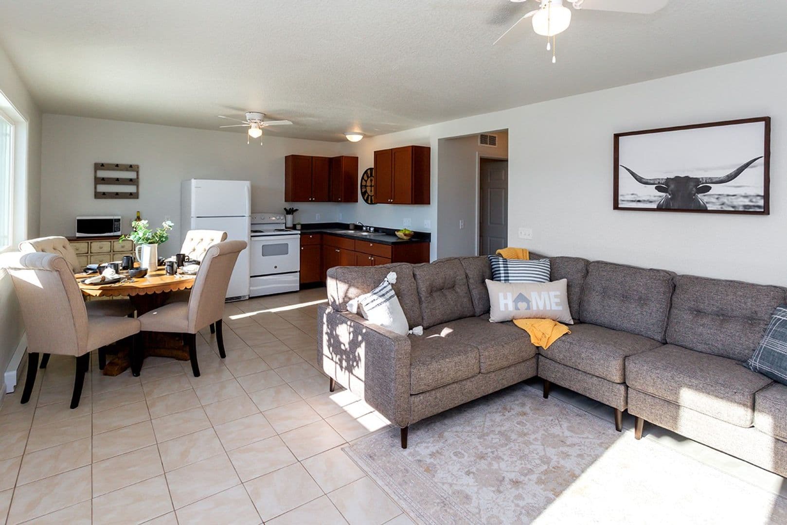 Adel Townhome: 29456 Old Portland Rd;