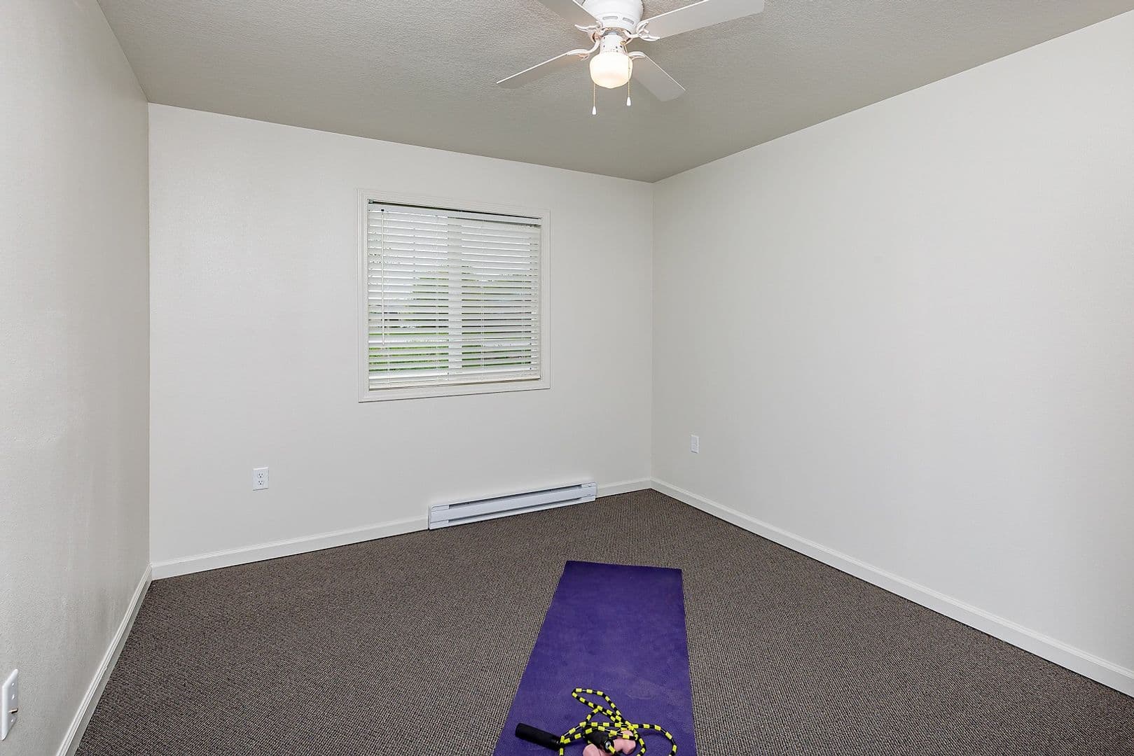 Adel Townhome: 29456 Old Portland Rd;