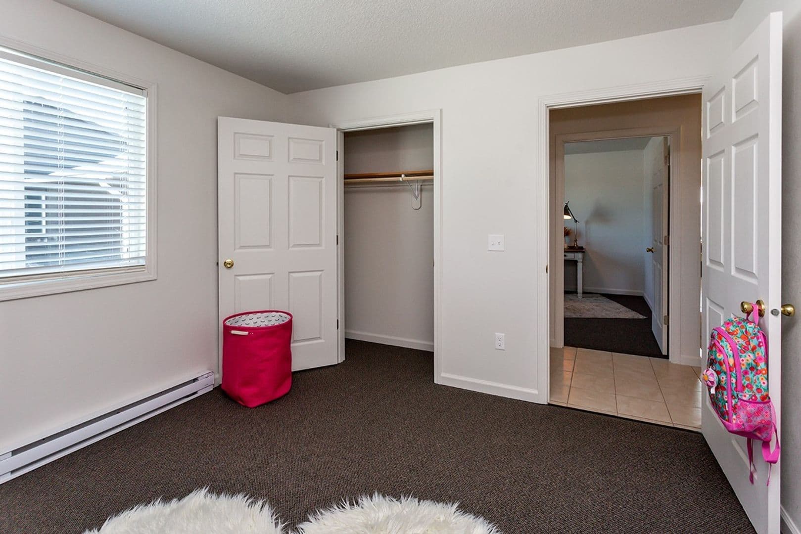 Des Moines Townhome: 7438 Meadow Lands Drive
