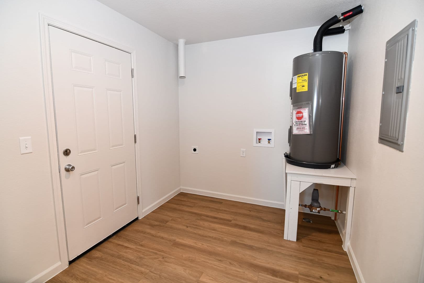 Osceola Apartment: 332 Wildflower Dr