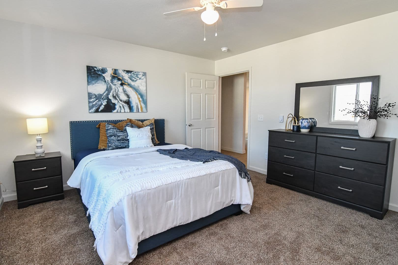 Knoxville Townhome: 471 W Bell Ave