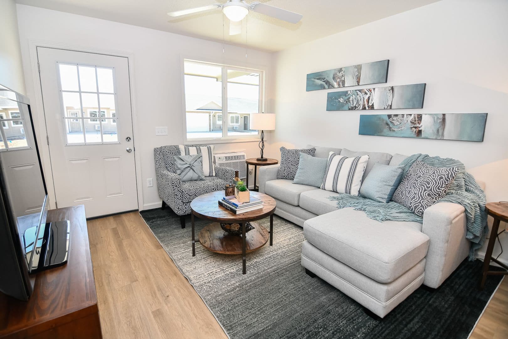Osceola Apartment: 332 Wildflower Dr