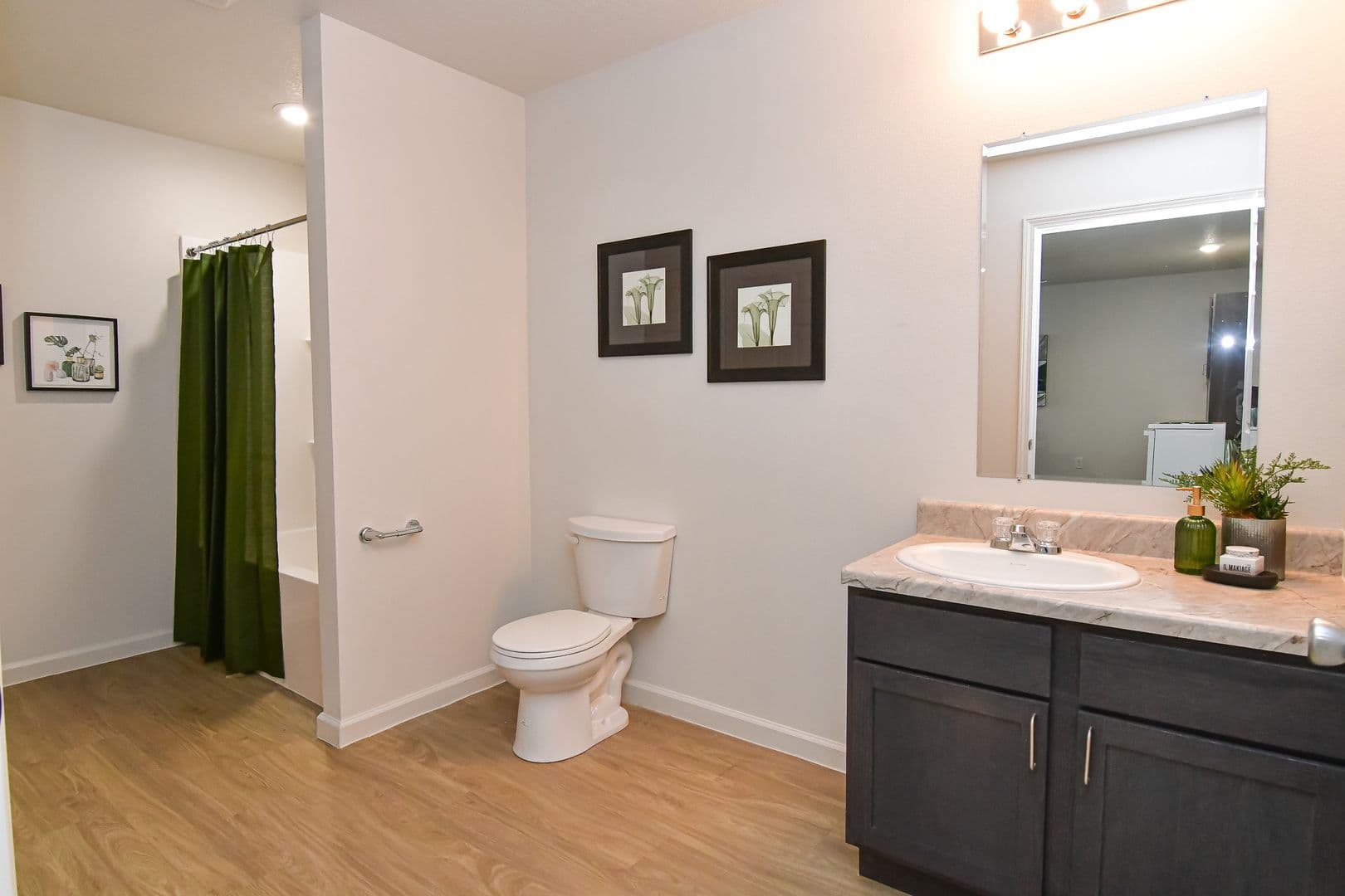 Boone Townhome: 680 S Marion St.
