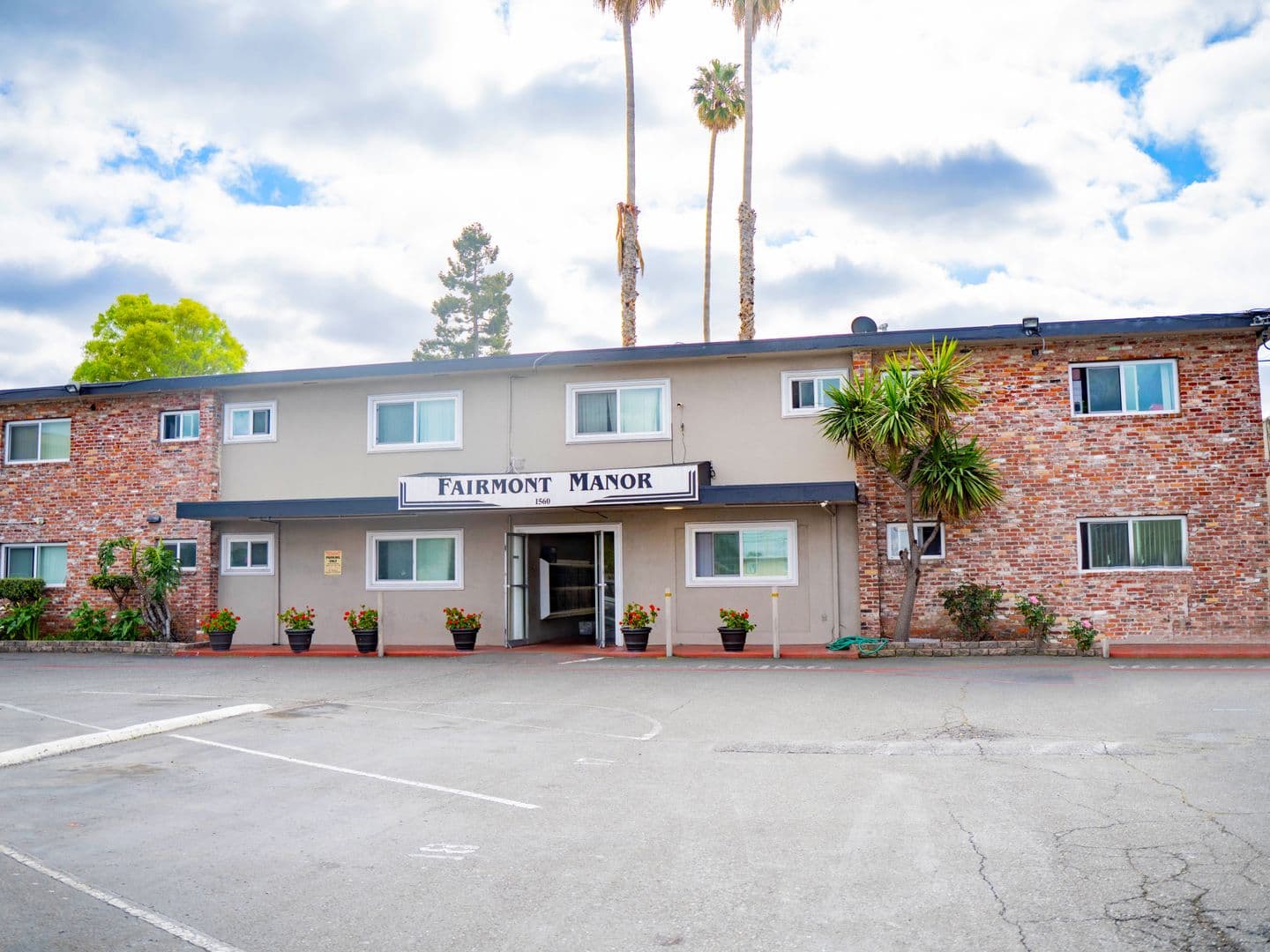 SAN LEANDRO Apartment: 1560 164TH AVE.