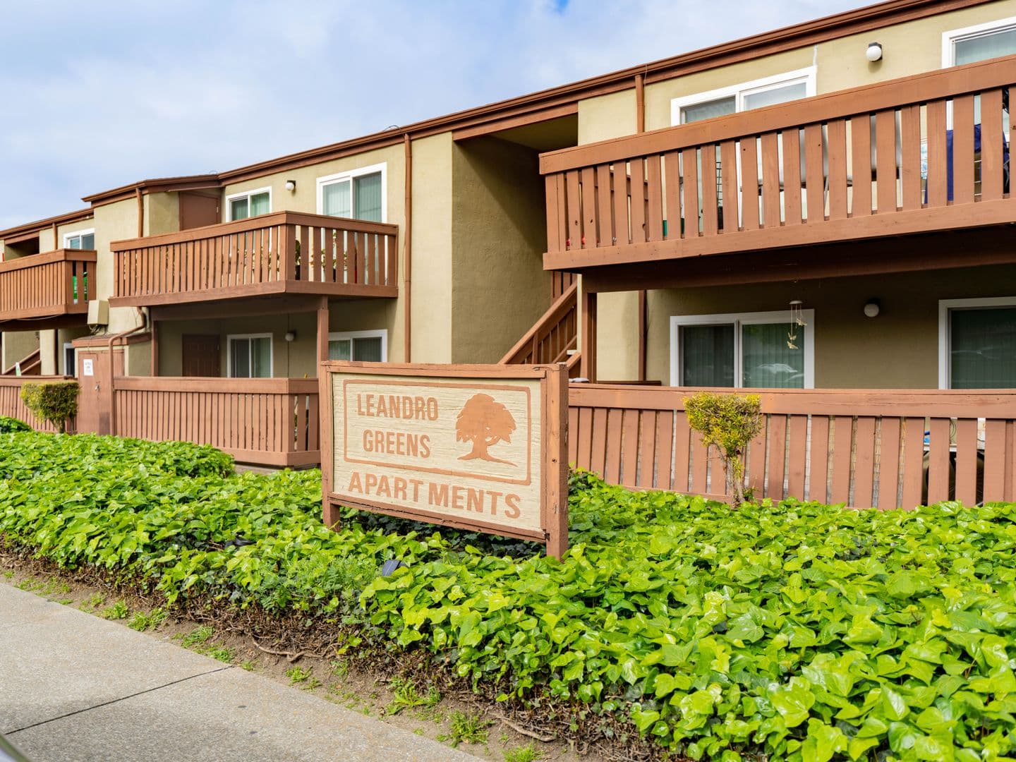 SAN LEANDRO Apartment: 1581 164TH AVE.