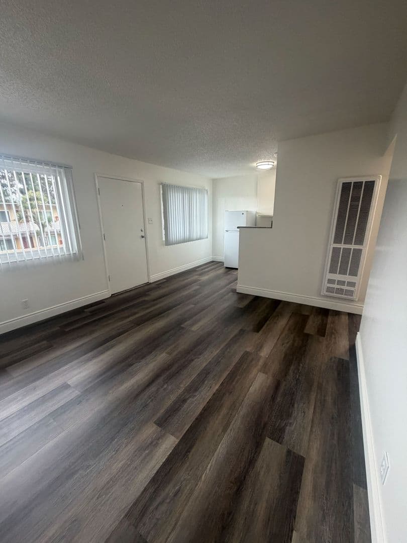 SAN LEANDRO Apartment: 15325 TROPIC COURT