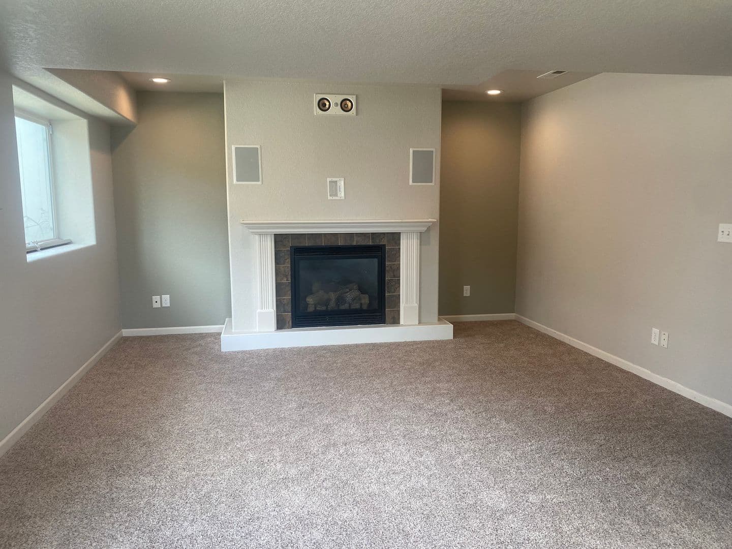 Summerset House: 6587 Cambridge Pl