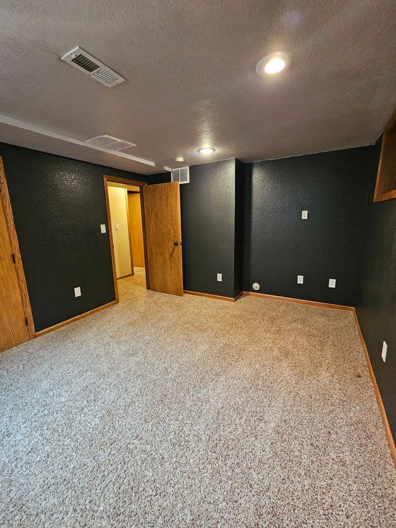 Rapid City House: 427 City Springs Ln