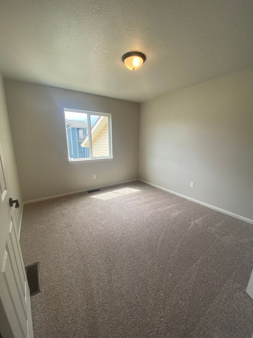 Summerset House: 6587 Cambridge Pl