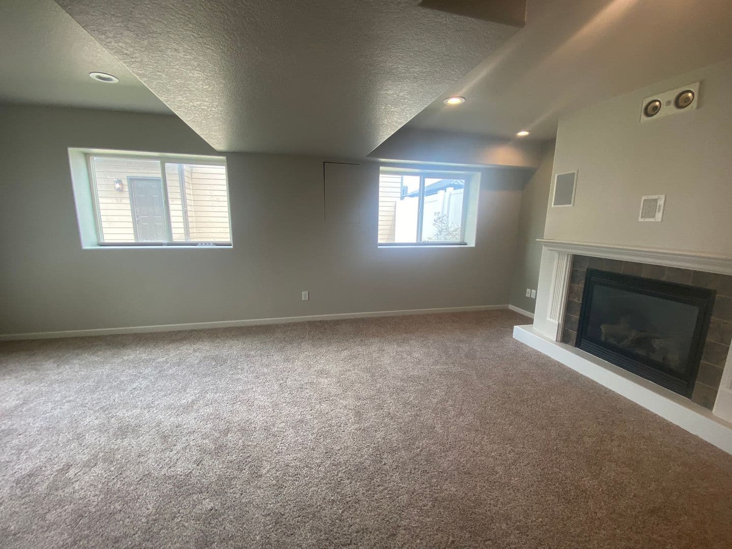 Summerset House: 6587 Cambridge Pl