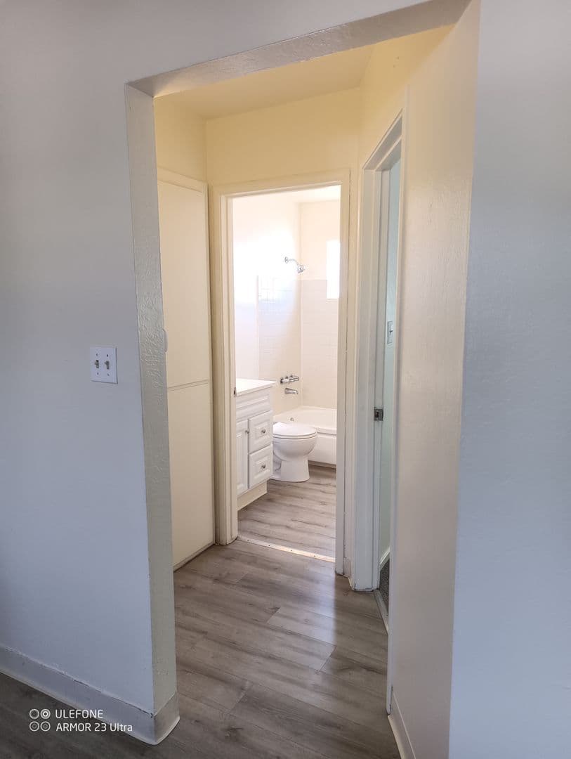 Castro Valley Apartment: 20511 Anita Avenue