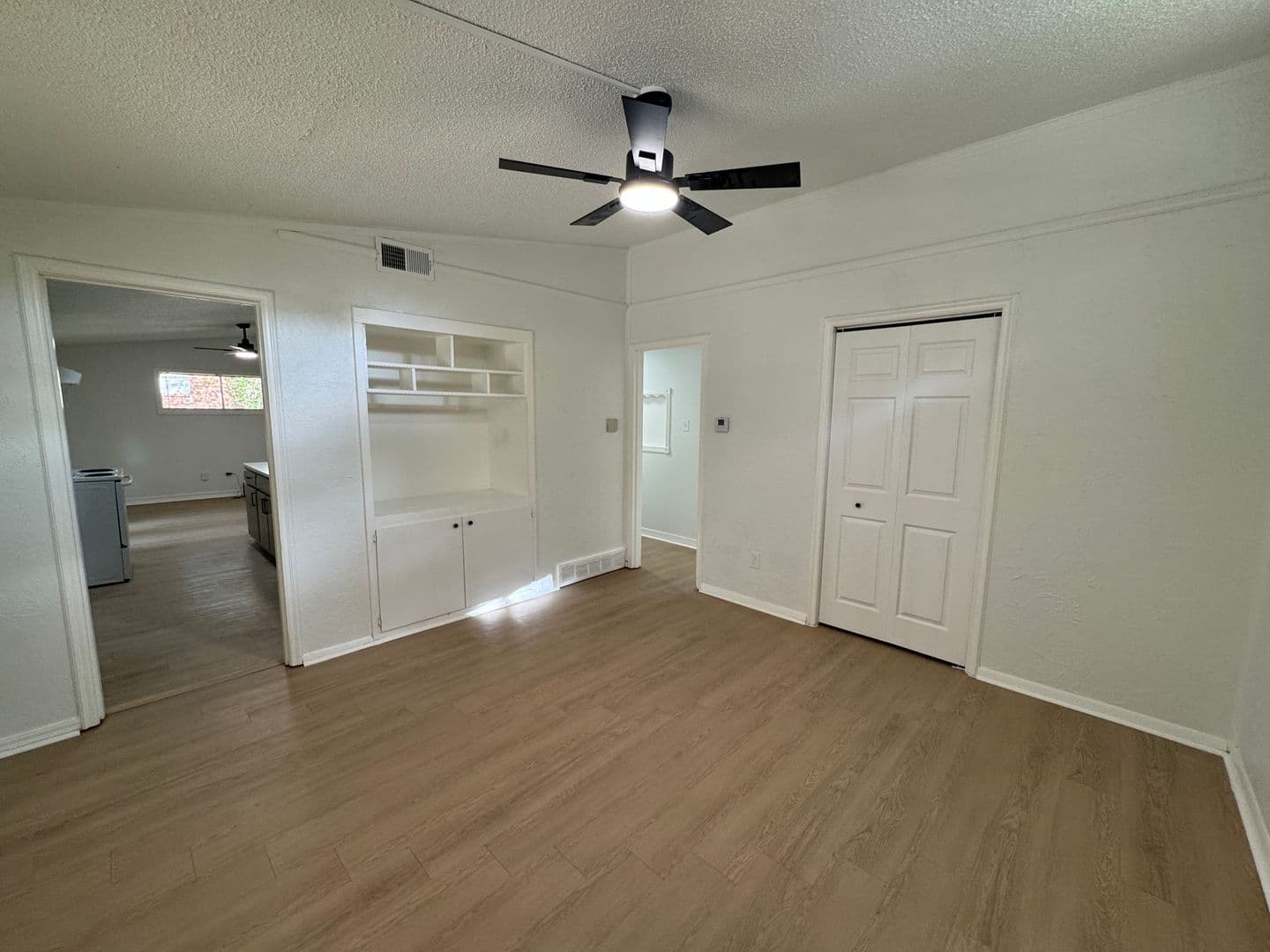 Southaven House: 8658 Bunker Hill Drive,