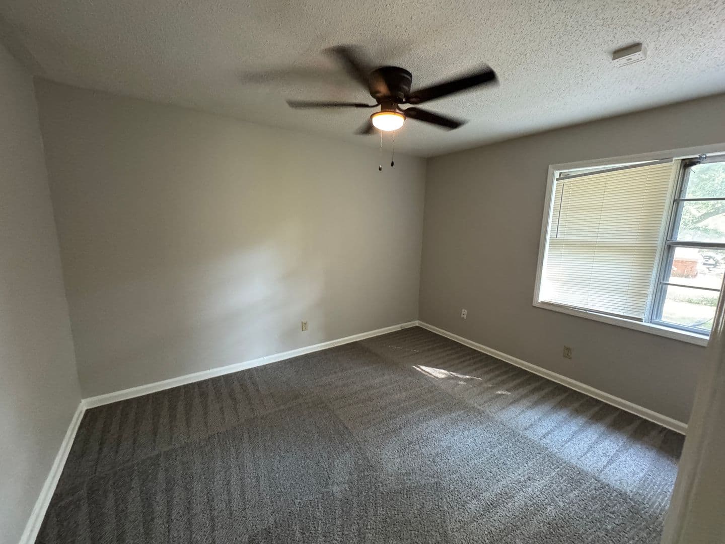 Memphis House: 1491 E Holmes Rd
