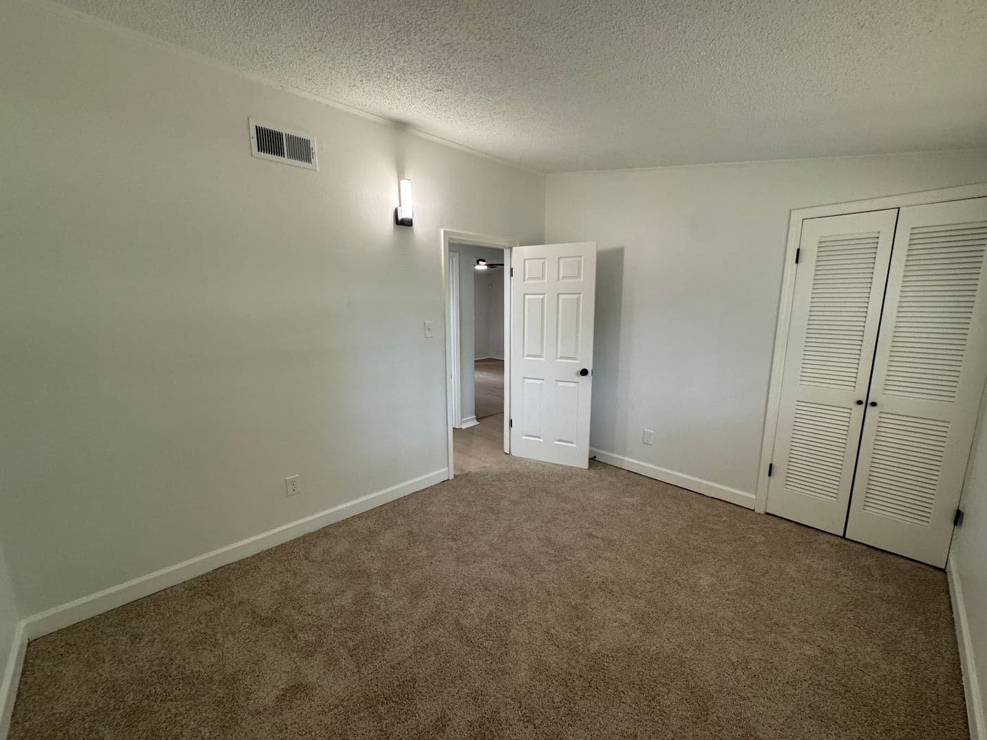 Southaven House: 8658 Bunker Hill Drive,