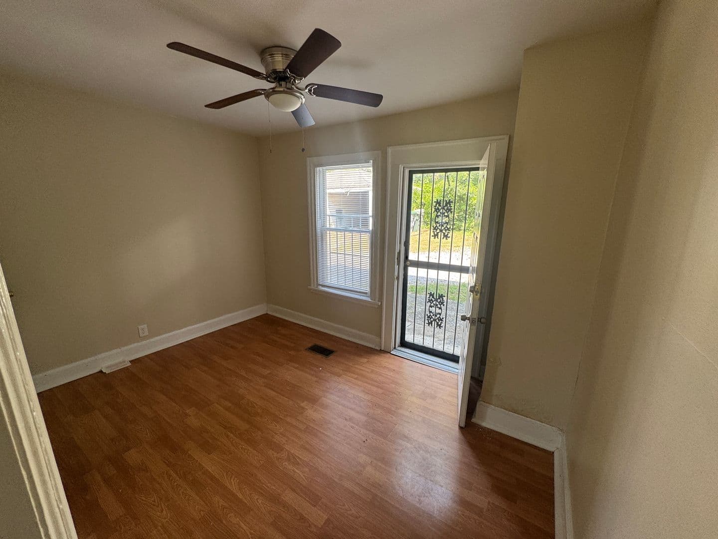 Memphis Apartment: 820 Maury Street