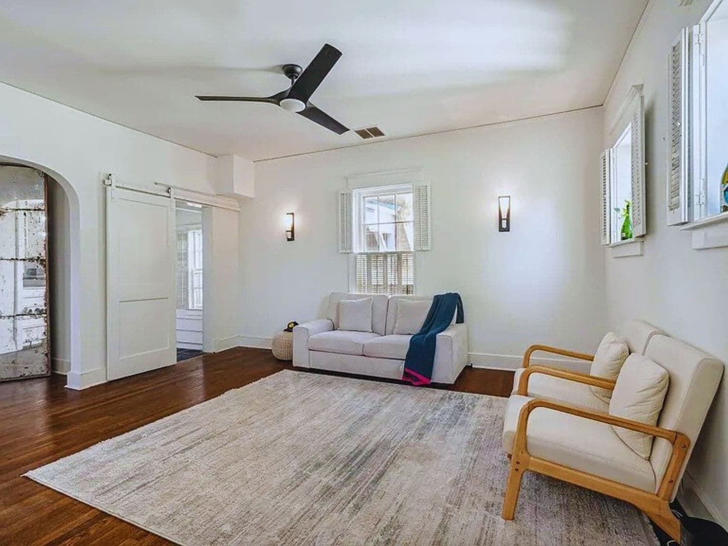 Memphis House: 816 Charles Place,