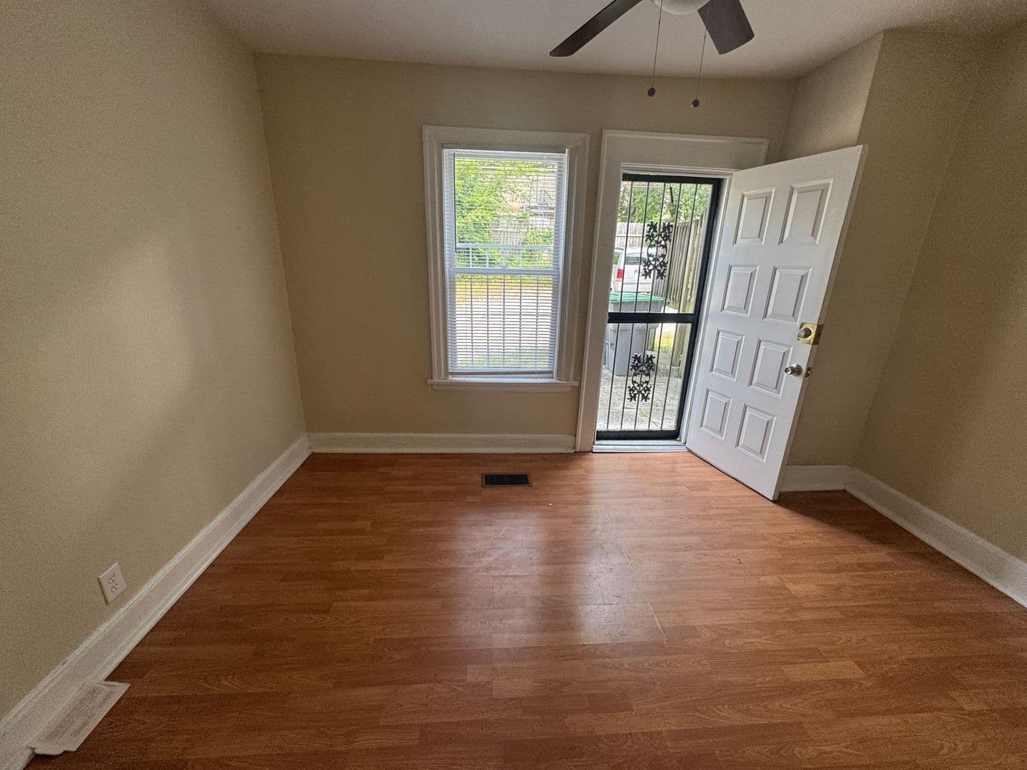Memphis Apartment: 820 Maury Street