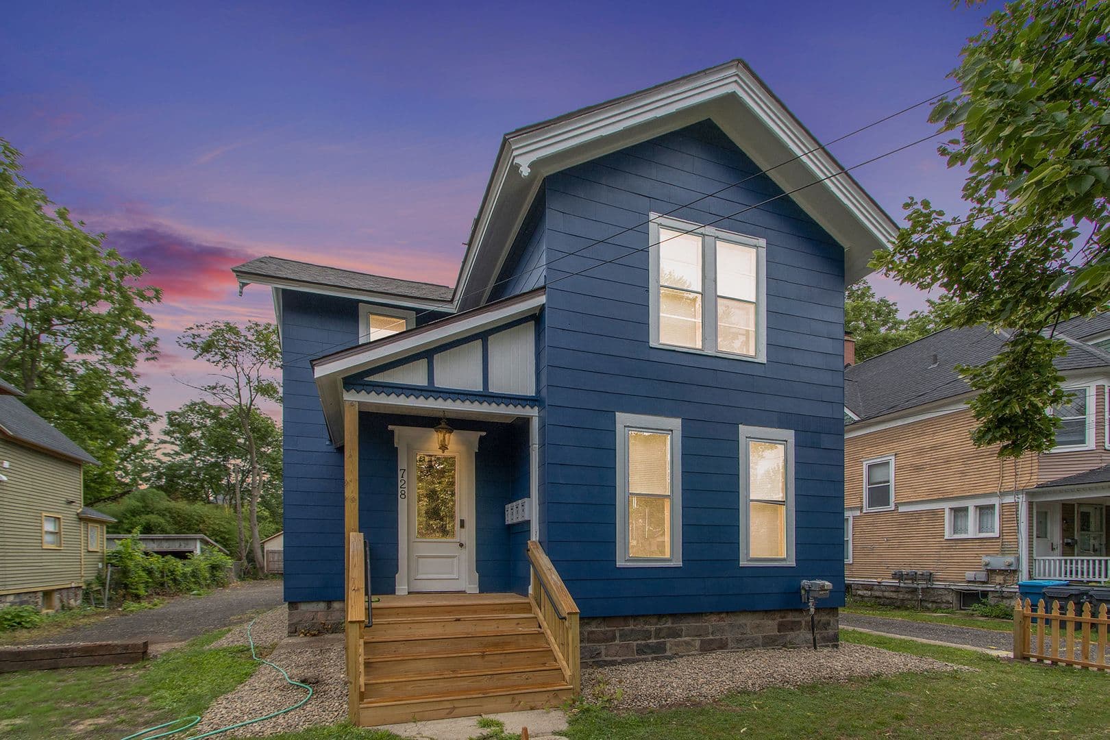 Kalamazoo Apartment: 728 W Lovell St - #4