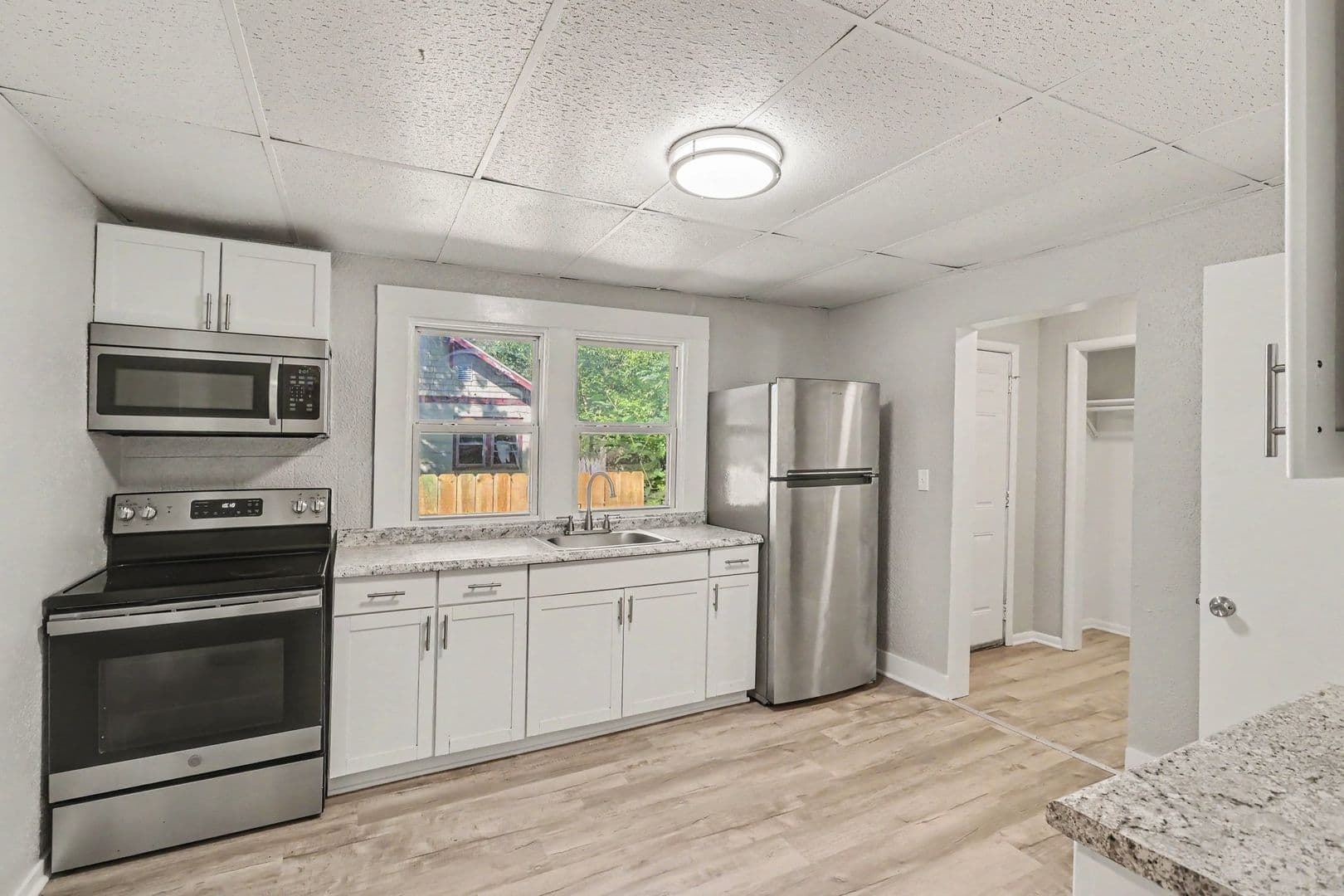 Kalamazoo House: 702 Fenimore Ave