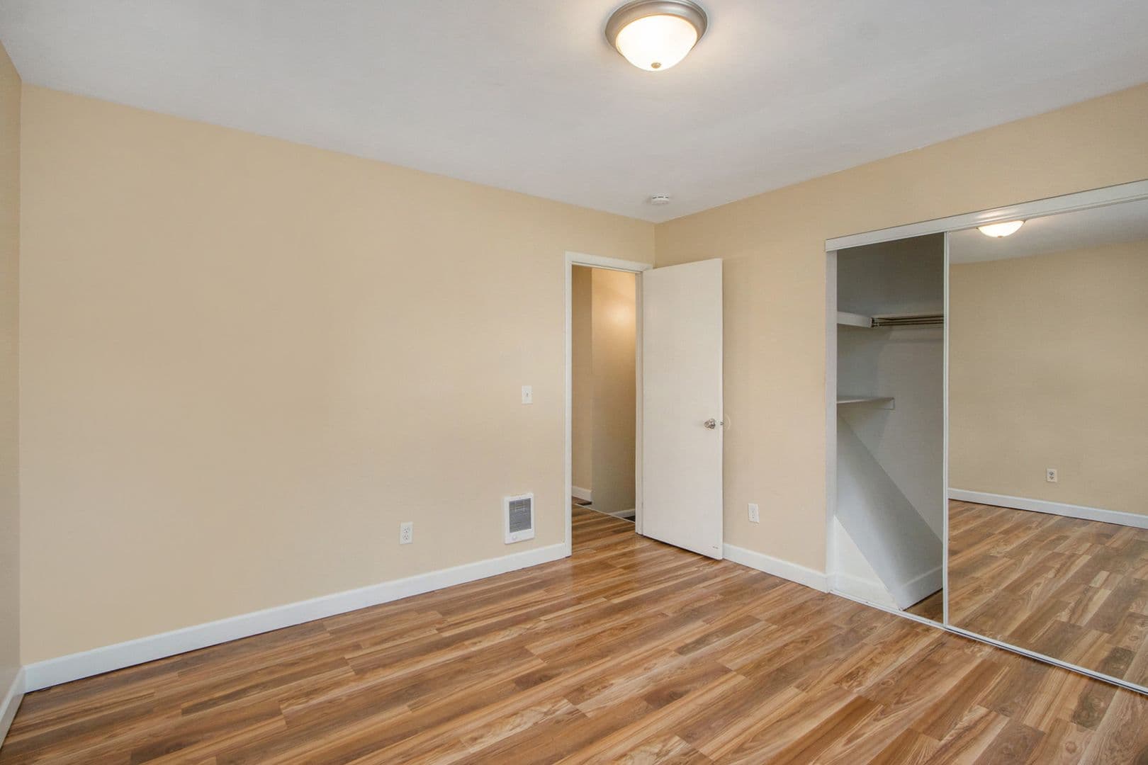 Kalamazoo Apartment: 444 Garland Street