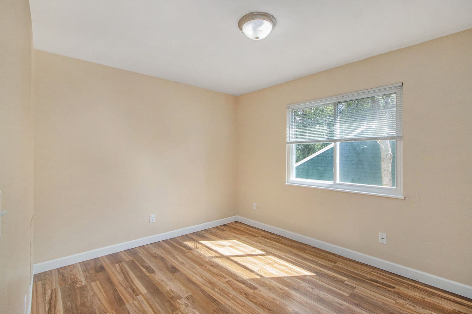 Kalamazoo Apartment: 444 Garland Street