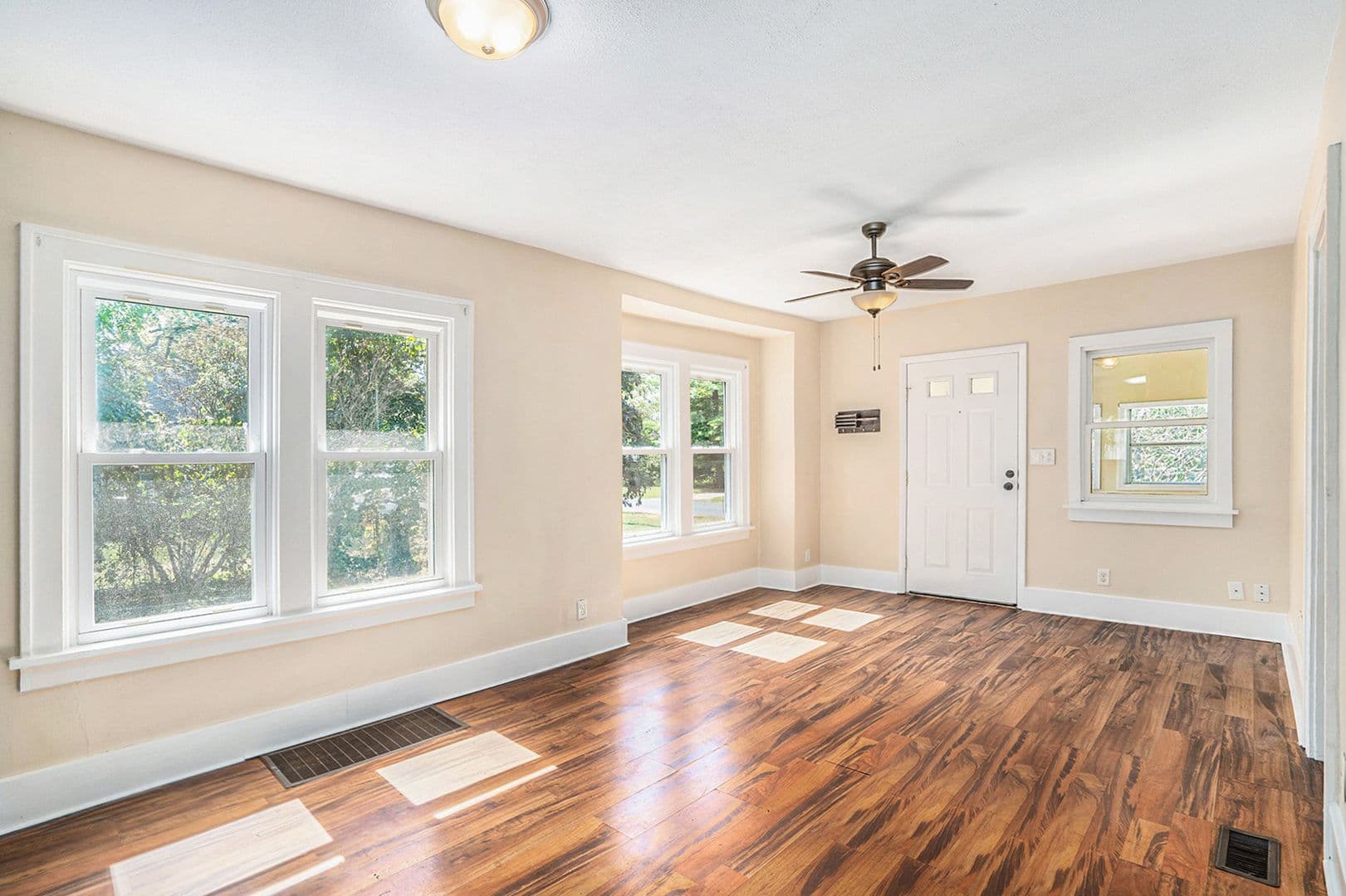 Kalamazoo House: 826 Washburn Avenue