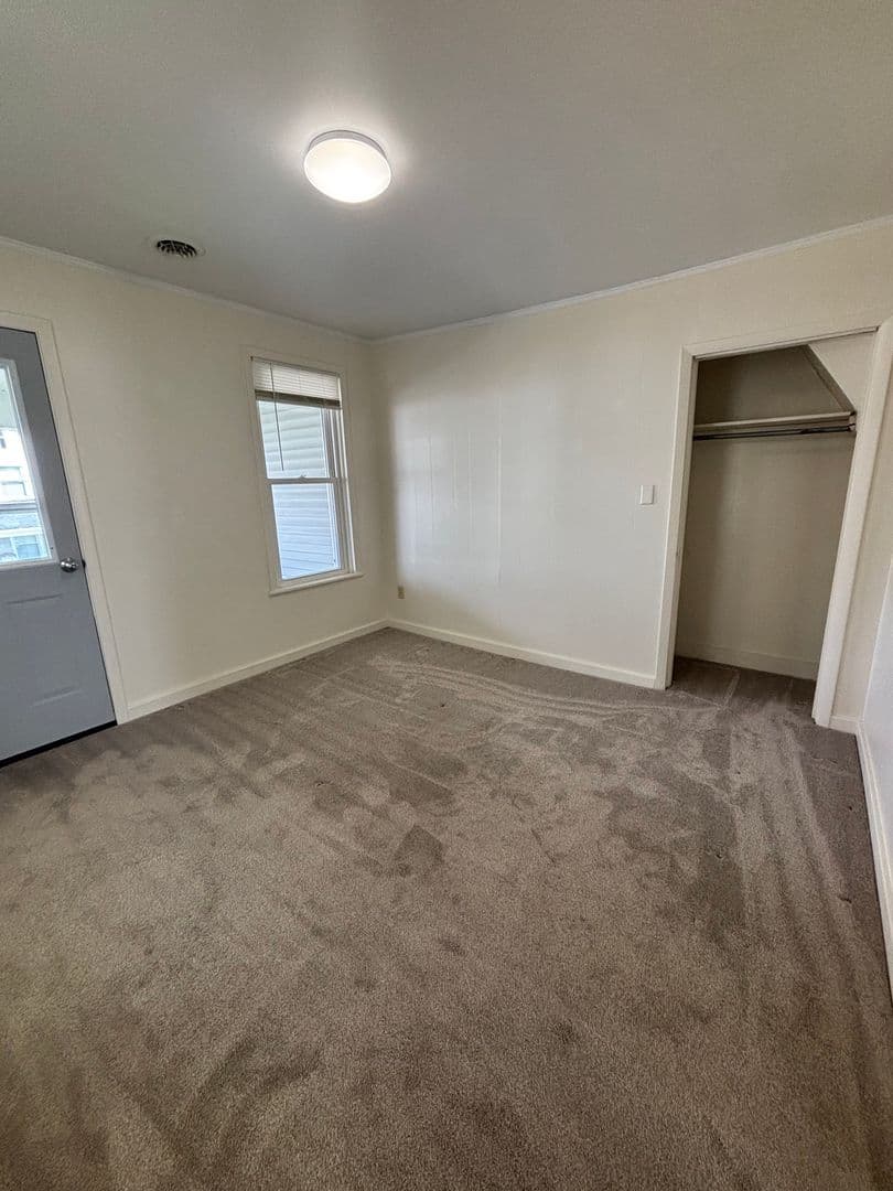 Greenville Apartment: 61 Columbia Ave