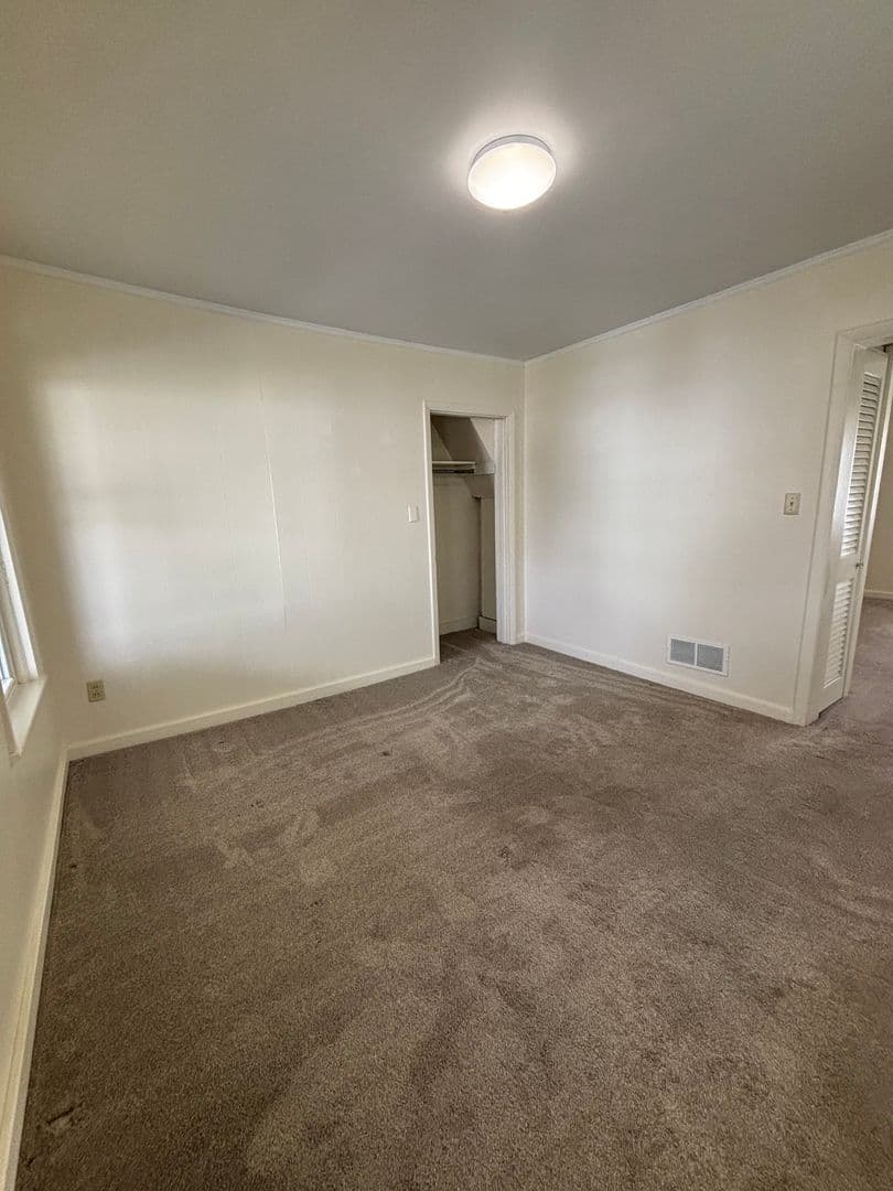 Greenville Apartment: 61 Columbia Ave