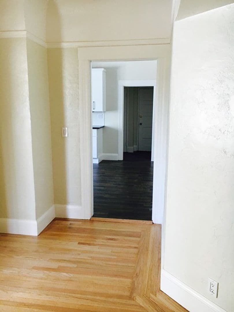 Berkeley Apartment: 2109 Cedar Street Apt B