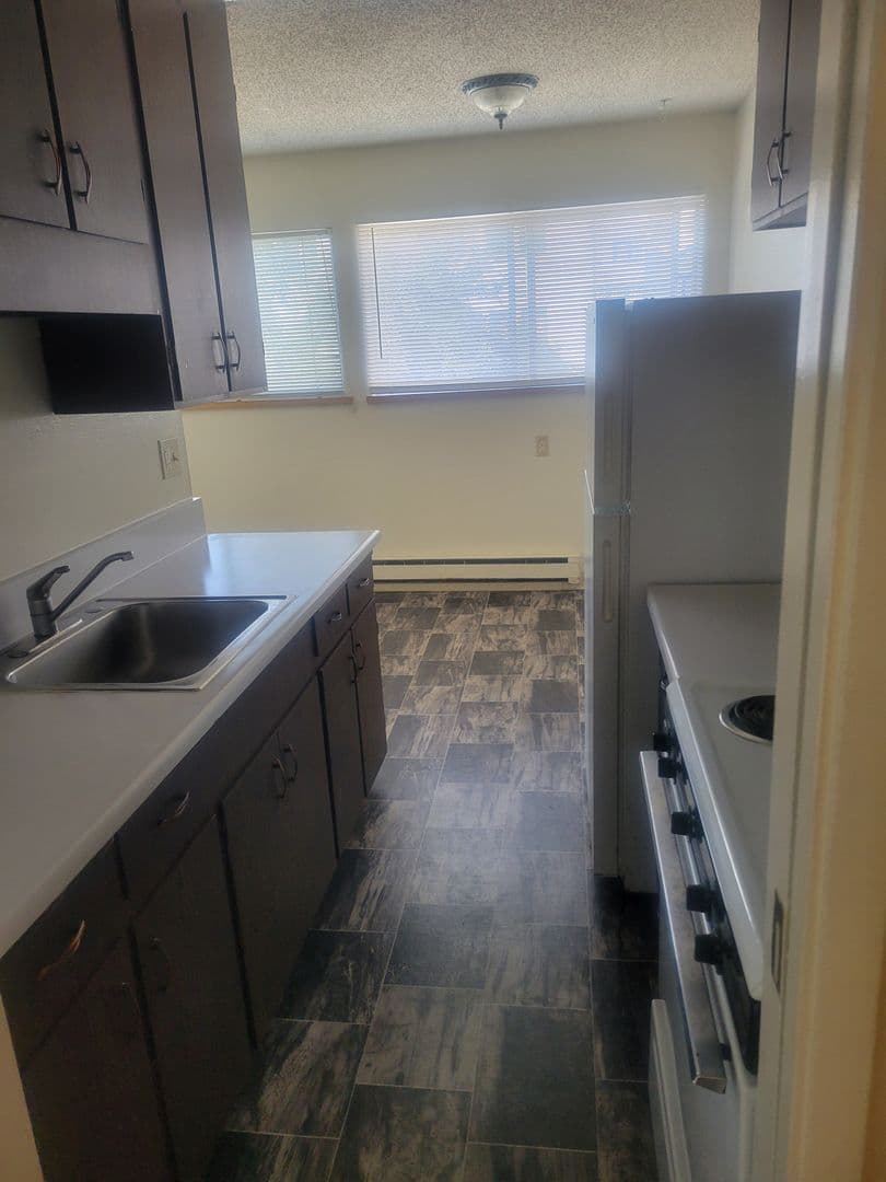 Berkeley Apartment: 2724 Channing Way
