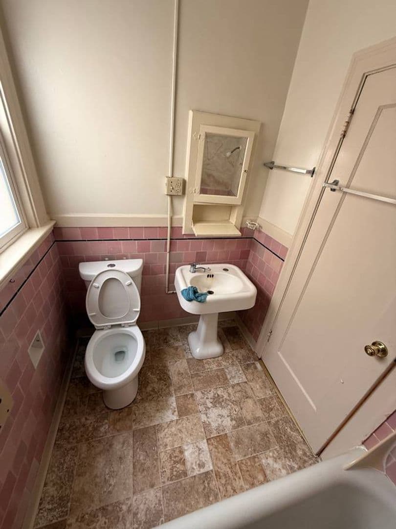 Berkeley Apartment: 2533 Durant Ave. Apt 2