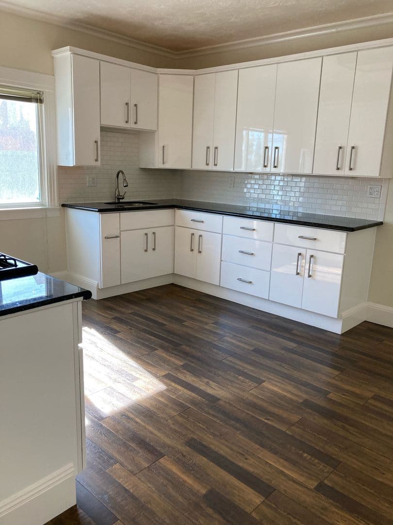 Berkeley Apartment: 2109 Cedar Street Apt B