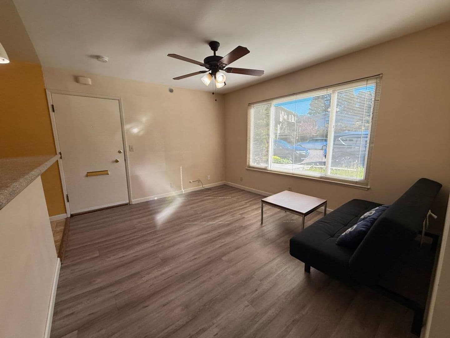 Berkeley Apartment: 2140 Roosevelt Avenue
