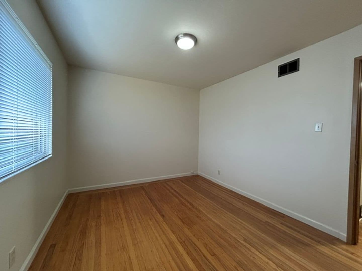 El Cerrito Apartment: 939 Lexington Ave.  #6