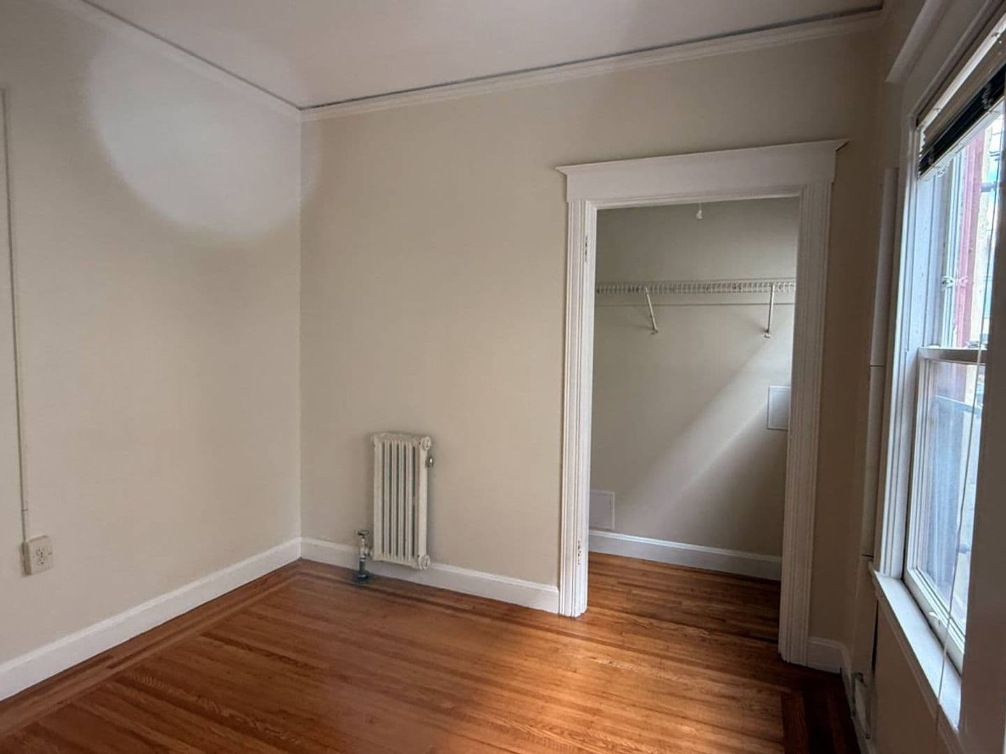 Berkeley Apartment: 2320 Haste St. Apt 1
