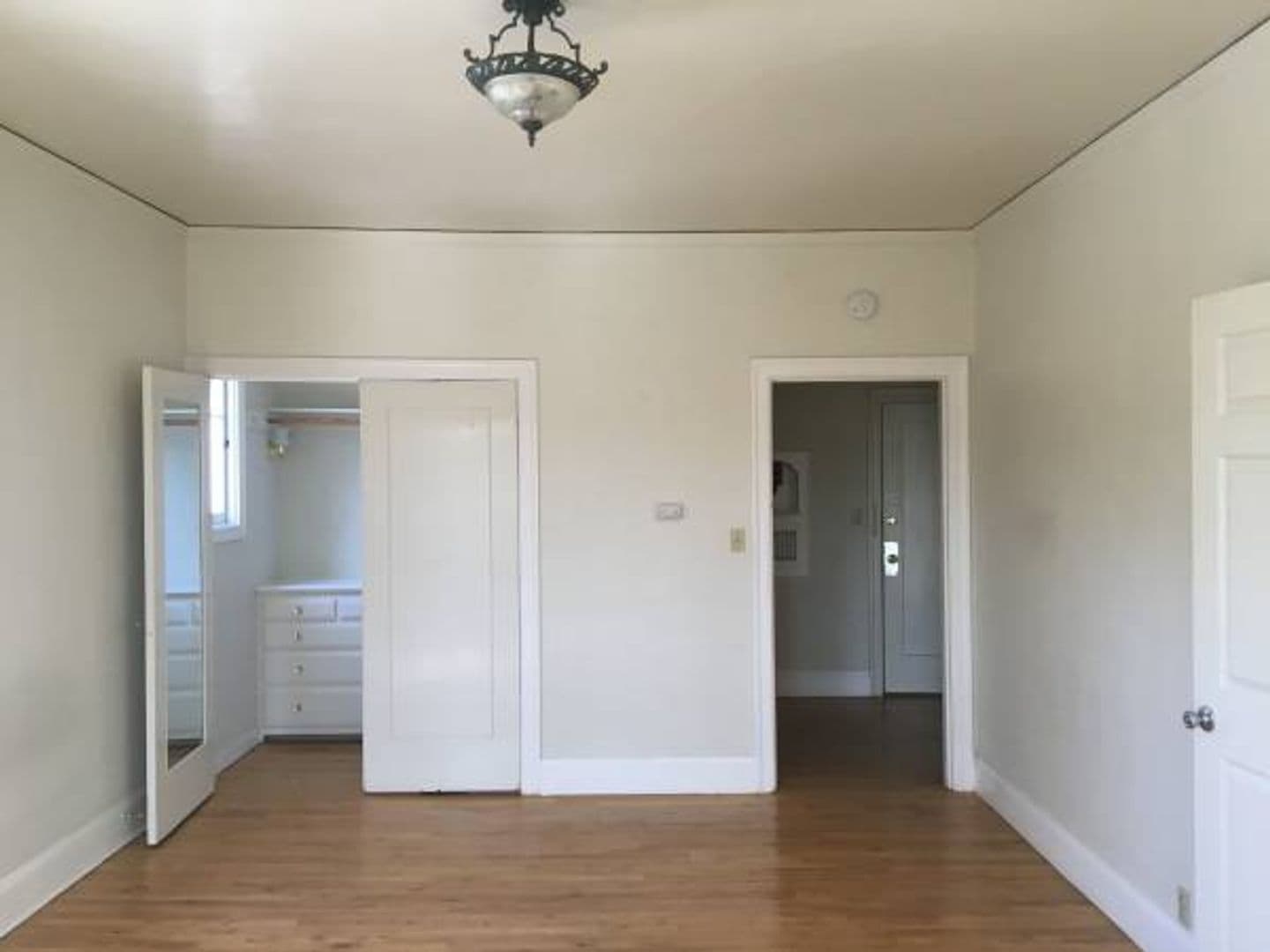Berkeley Apartment: 2533 Durant Ave. Apt 36