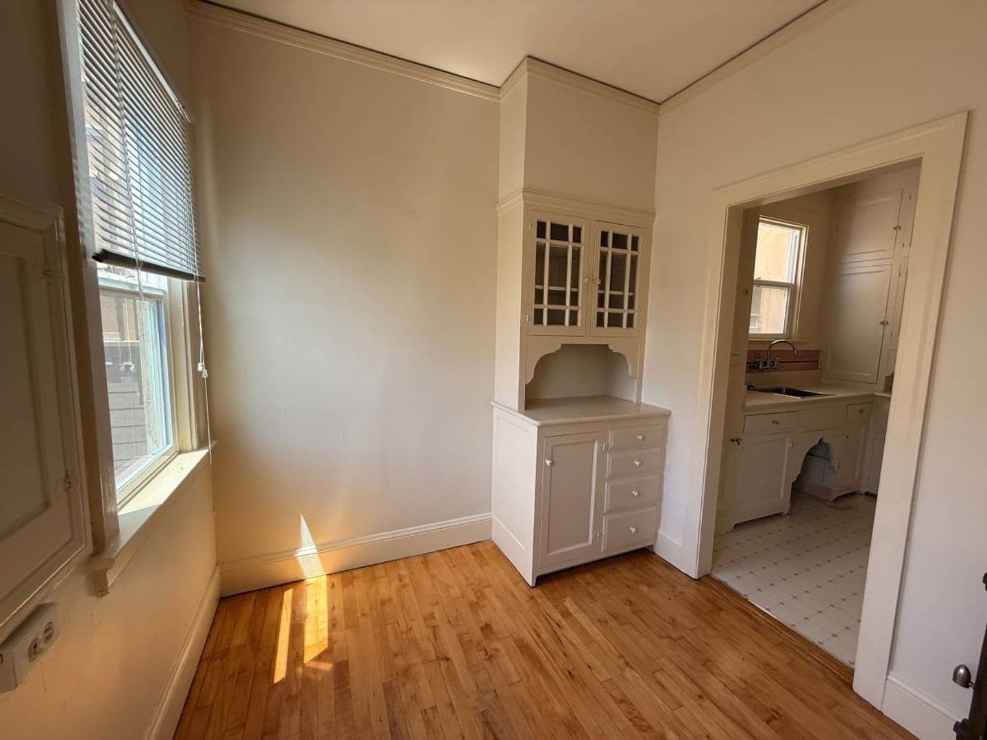Berkeley Apartment: 2533 Durant Ave. Apt 2
