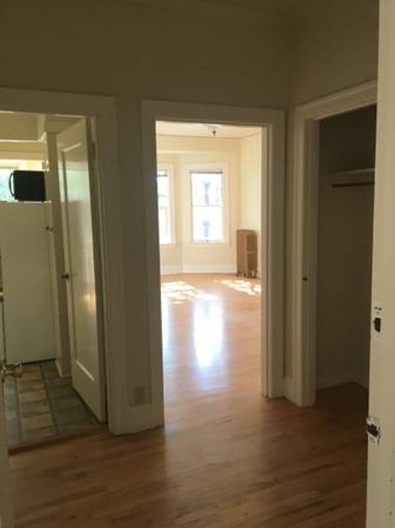 Berkeley Apartment: 2533 Durant Ave. Apt 36