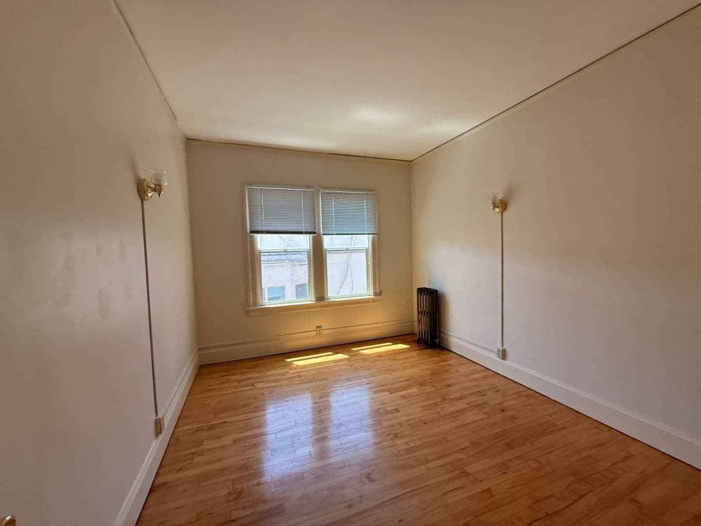 Berkeley Apartment: 2533 Durant Ave. Apt 2